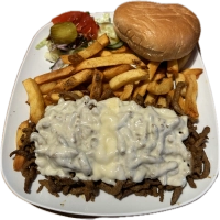 Met extra shoarma, kaas, friet, frisse salade